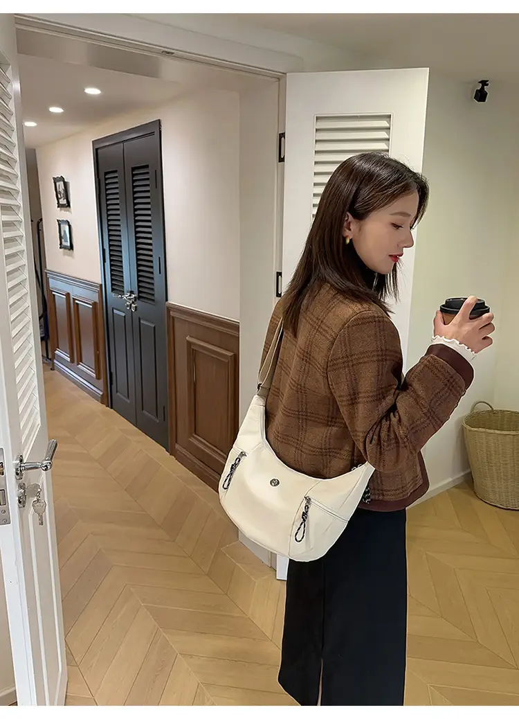 Women's Yellow Nylon Crossbody Bag Large Capacity 2025 — feature 12