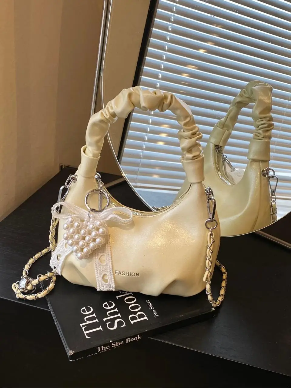 Women's Pleated Pearl Crossbody Bag 2025