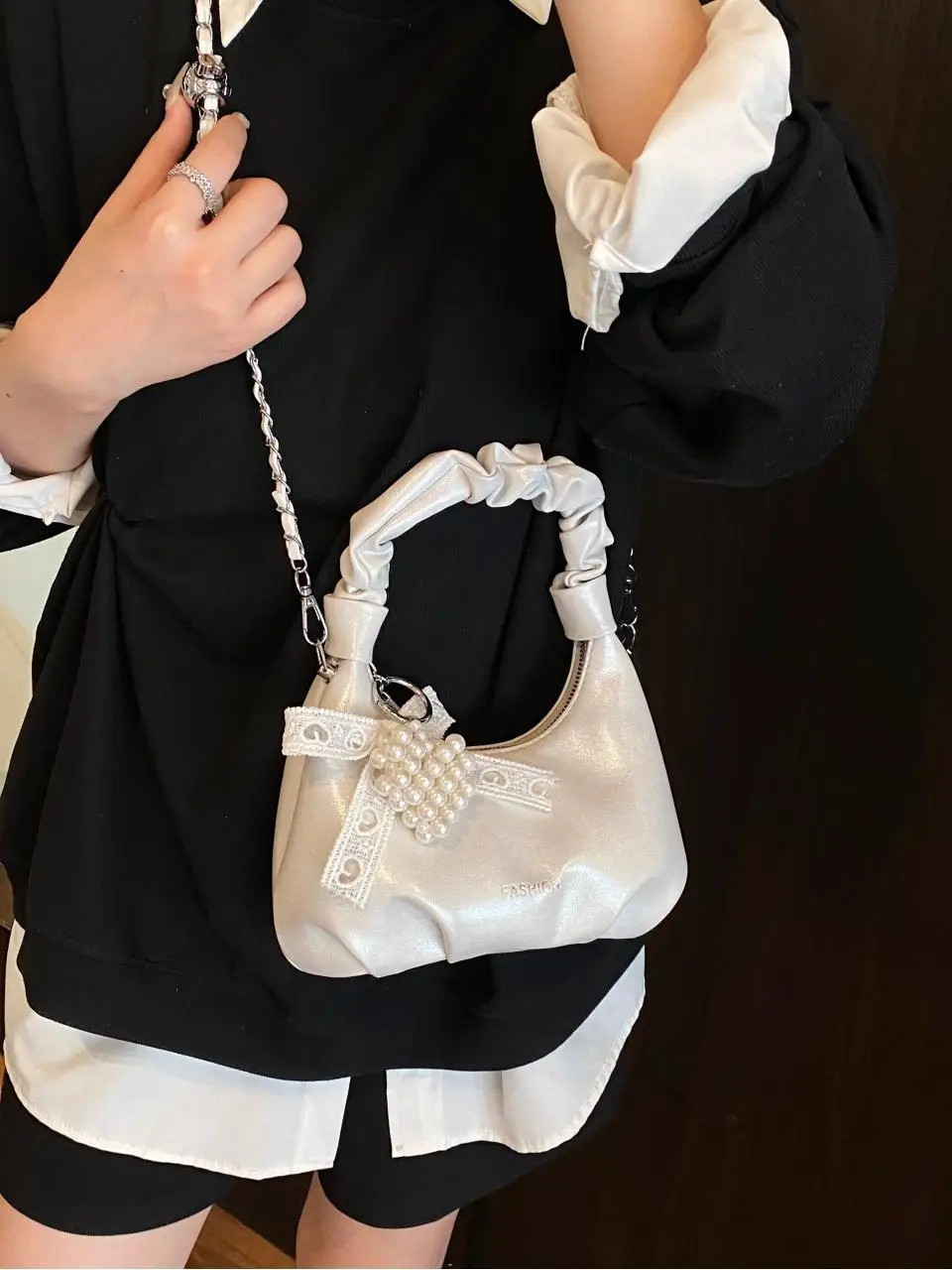 Women's Pleated Pearl Crossbody Bag 2025