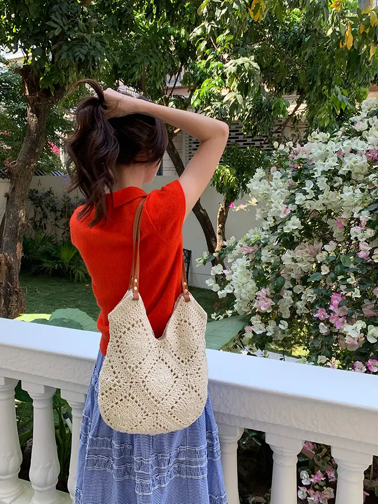 Hand-Woven Large Capacity Shoulder Bag for Women - Image 3