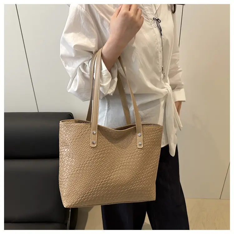 Women's Red Textured Shoulder Tote Bag Large Capacity — feature 16