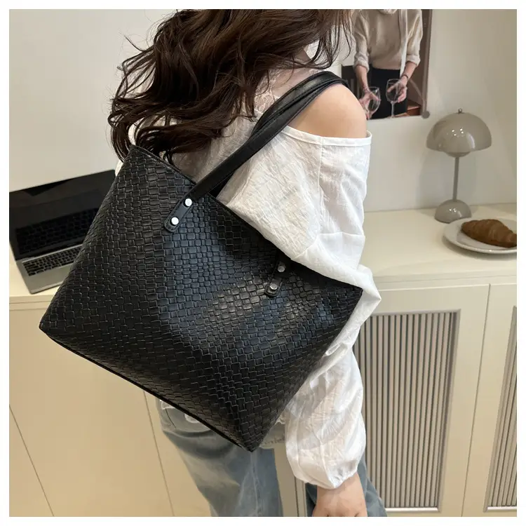 Women's Red Textured Shoulder Tote Bag Large Capacity — feature 19