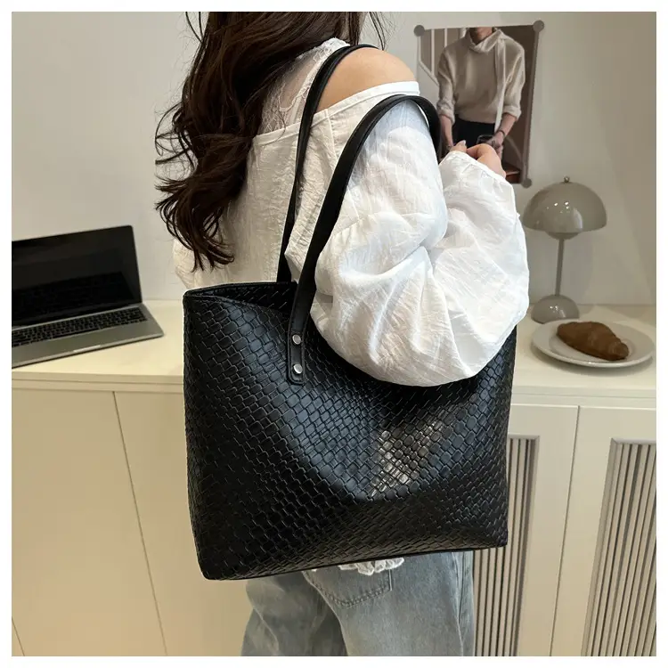 Women's Red Textured Shoulder Tote Bag Large Capacity — feature 20