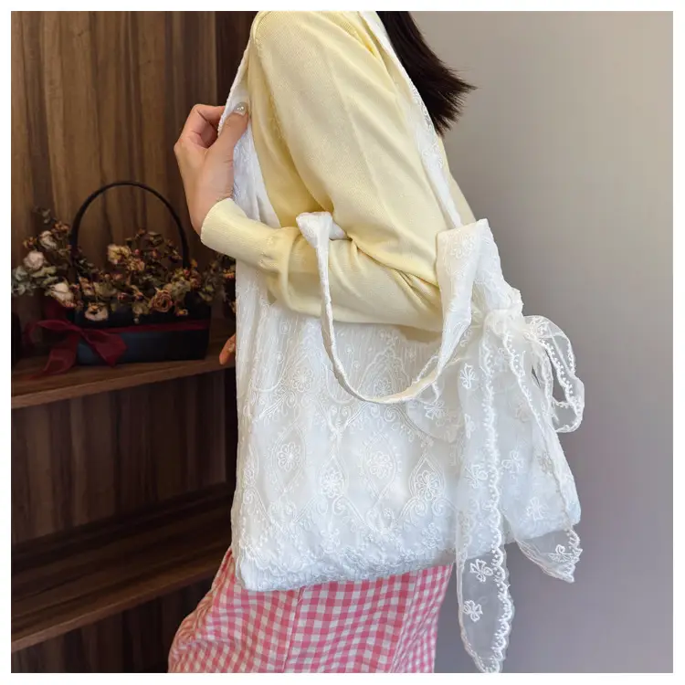 White Lace Flower Canvas Shoulder Bag for Women — feature 11