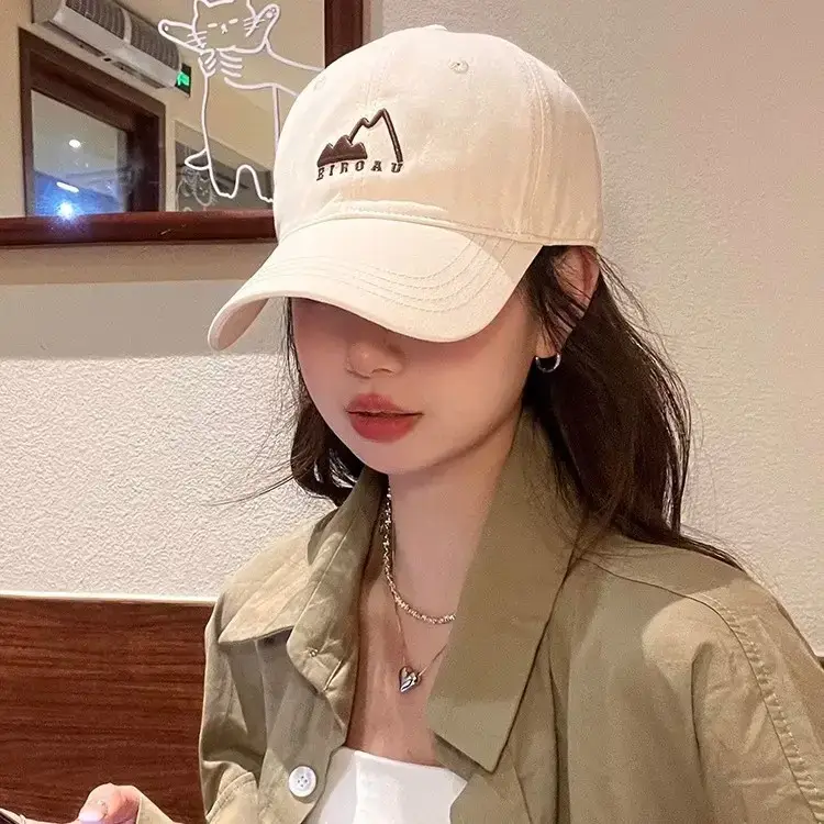 White Japanese Mountain Embroidery Baseball Cap for Women - Image 5