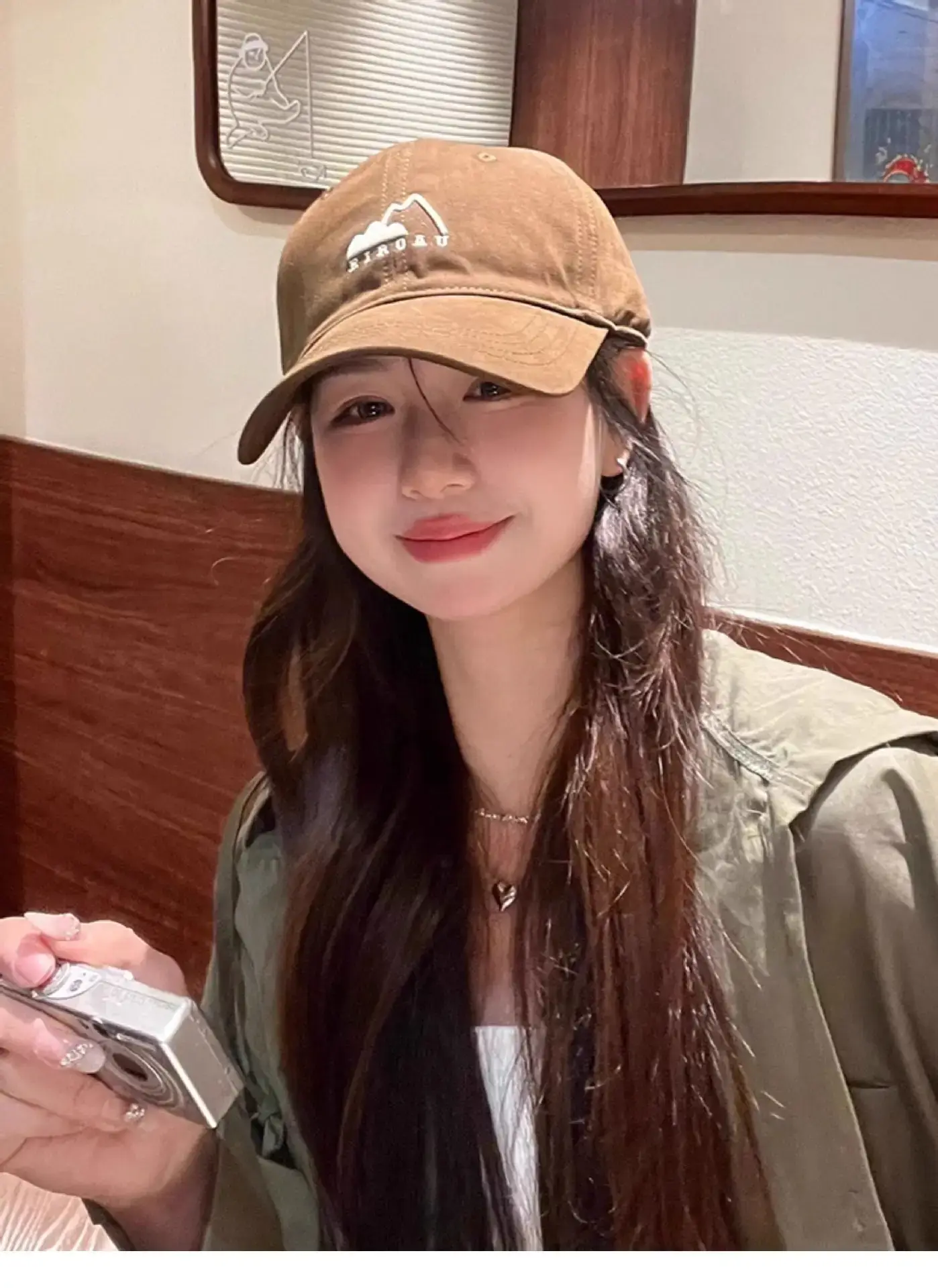White Japanese Mountain Embroidery Baseball Cap for Women — feature 11