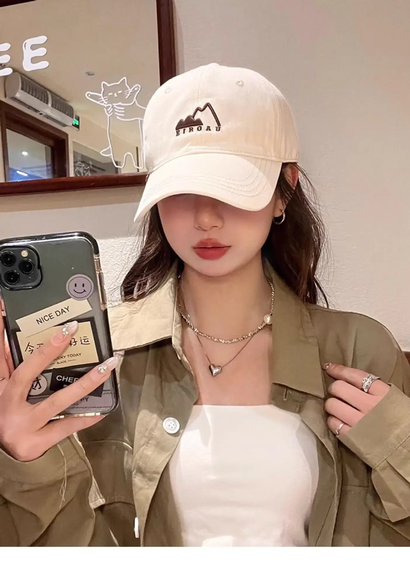 White Japanese Mountain Embroidery Baseball Cap for Women — feature 12