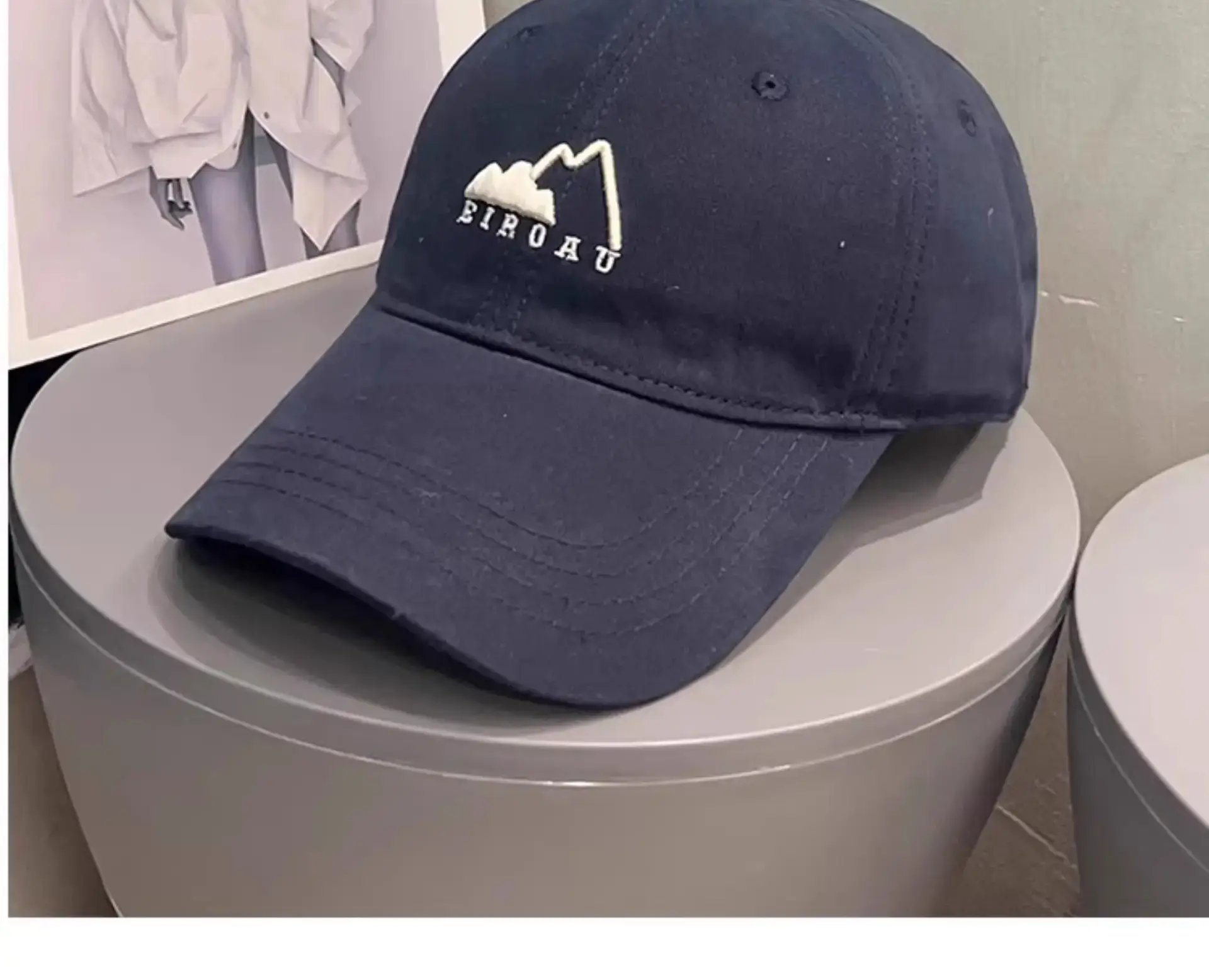 White Japanese Mountain Embroidery Baseball Cap for Women — feature 23