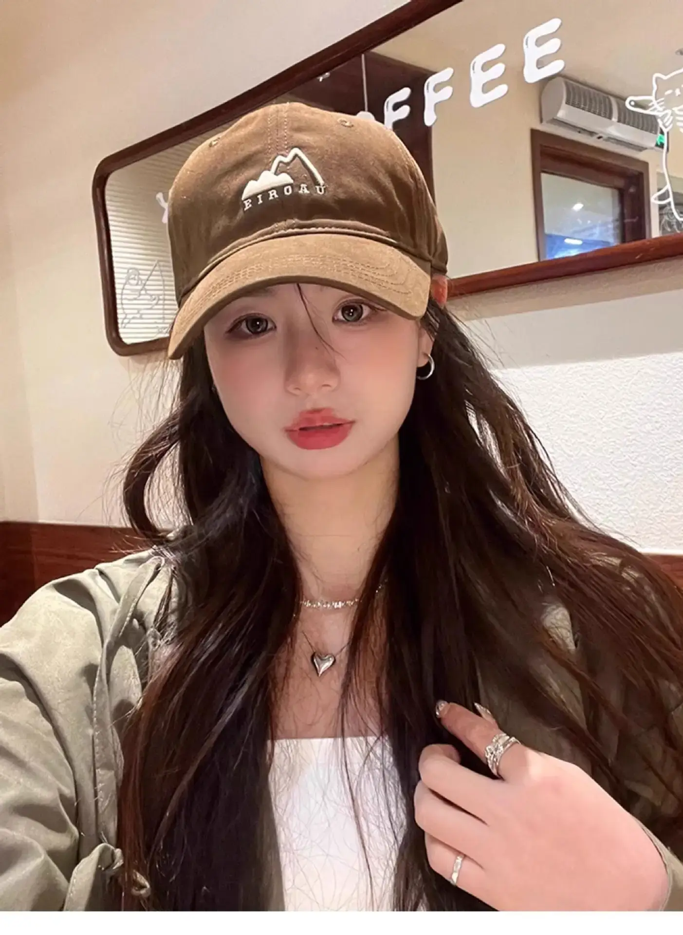 White Japanese Mountain Embroidery Baseball Cap for Women — feature 9