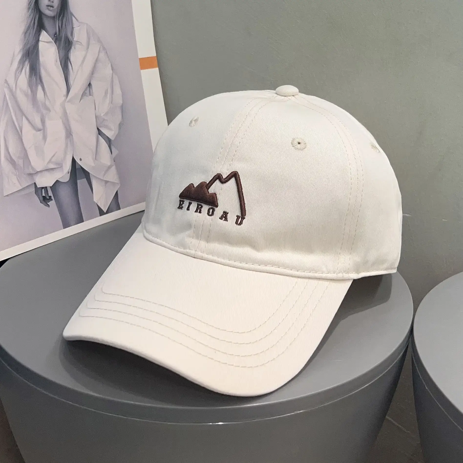 White Japanese Mountain Embroidery Baseball Cap for Women - Image 2