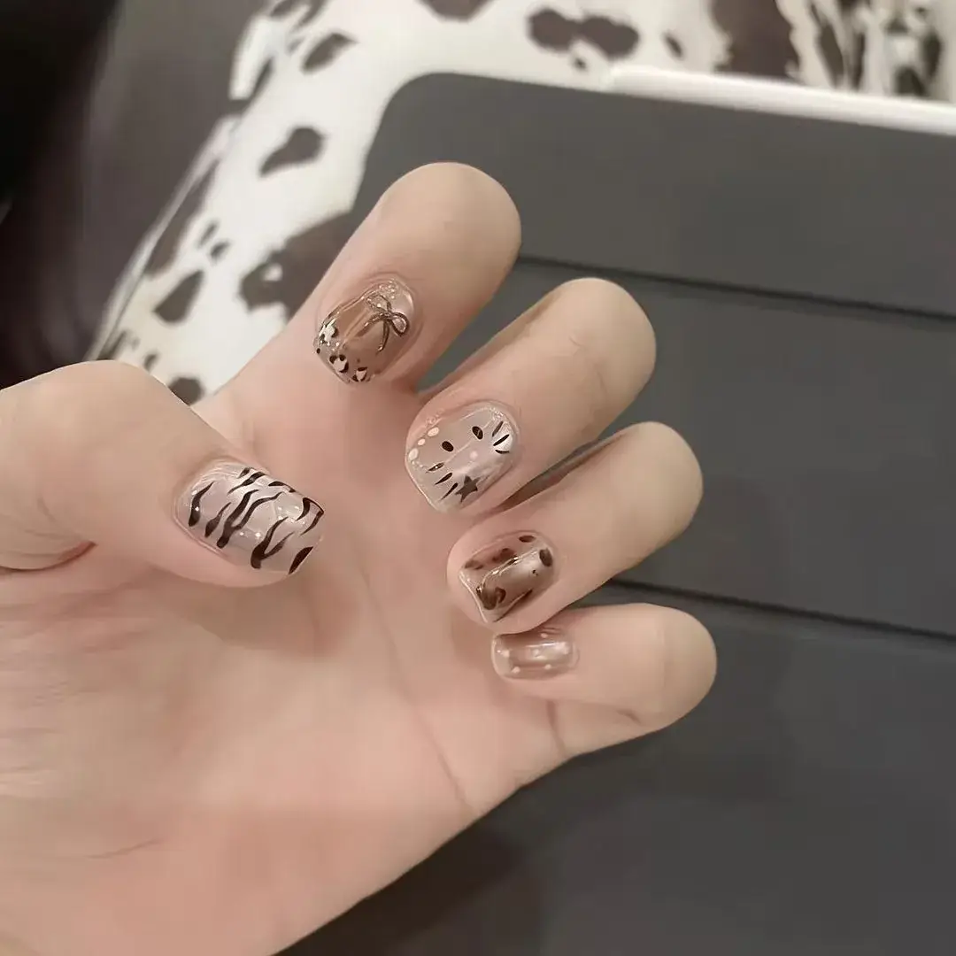Nude Color Side Suction Cat Eye Nail Art - Image 12