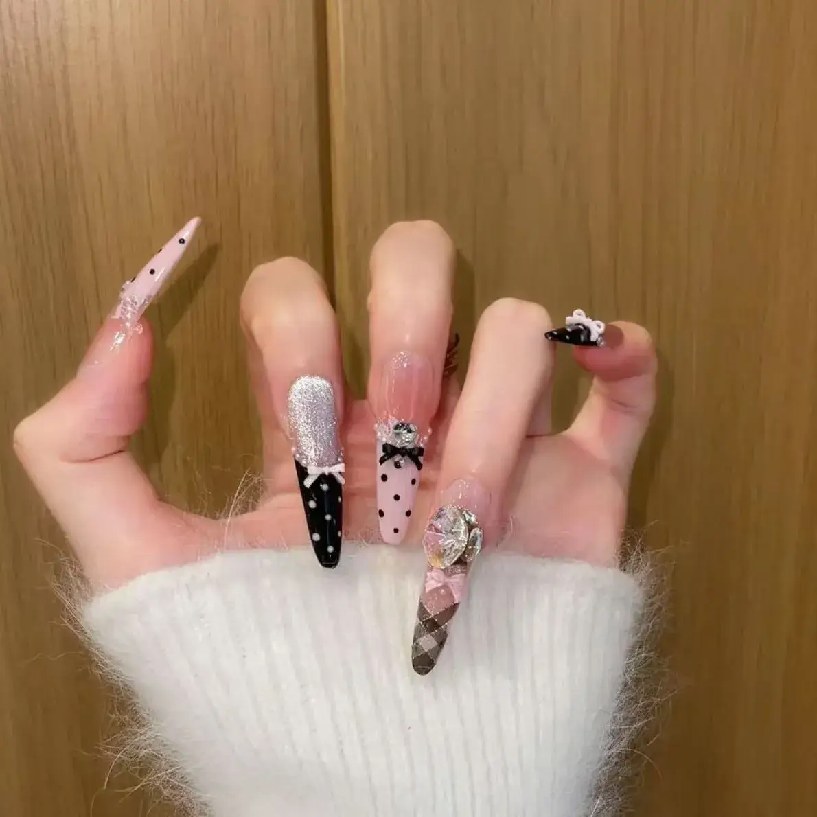 Nude Color Side Suction Cat Eye Nail Art - Image 7