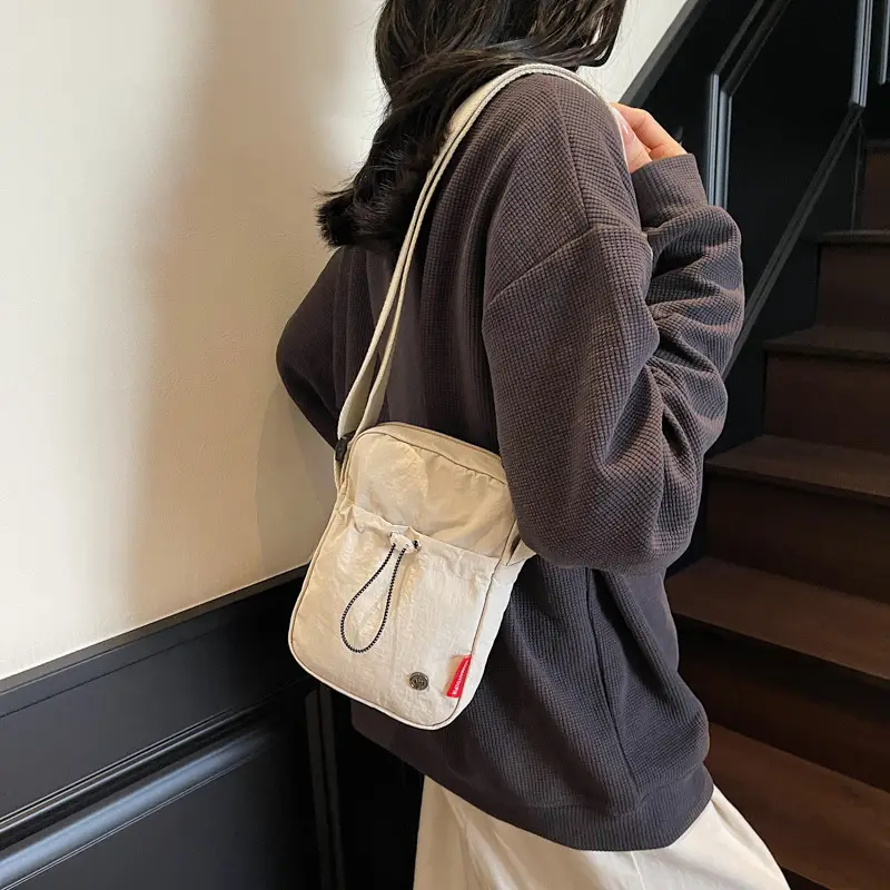 Women's Crossbody Phone Bag Korean Style Lightweight Shoulder Bag - Image 8