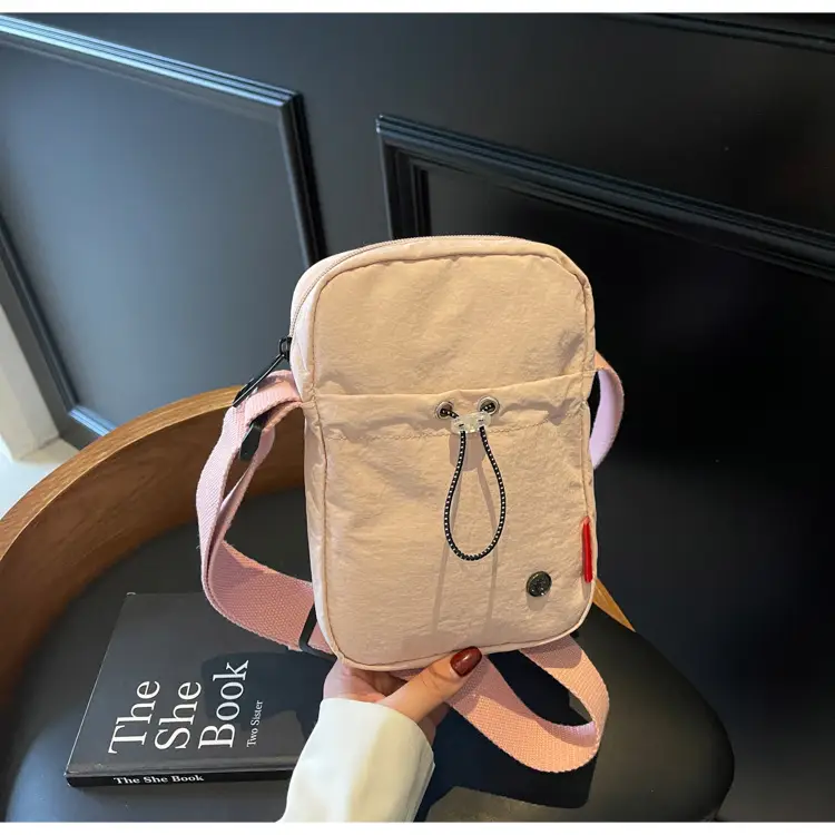 Women's Crossbody Phone Bag Korean Style Lightweight Shoulder Bag — feature 18