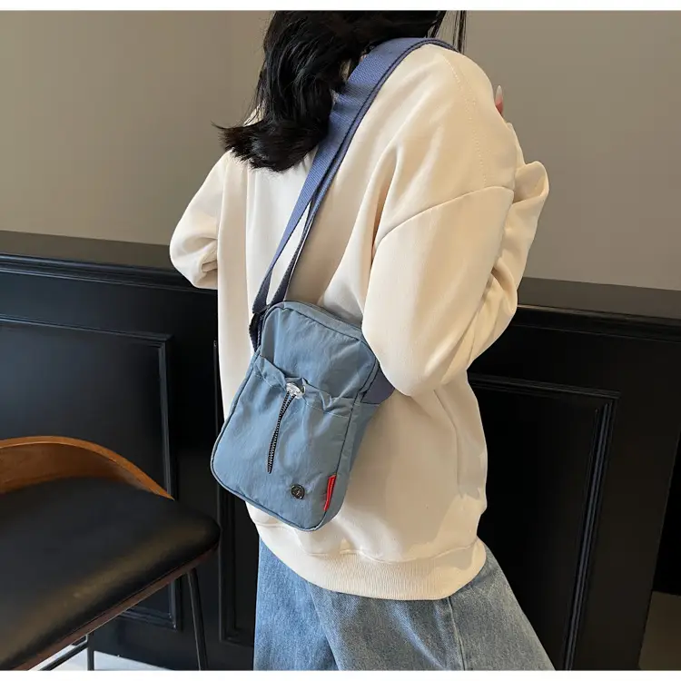Women's Crossbody Phone Bag Korean Style Lightweight Shoulder Bag — feature 22