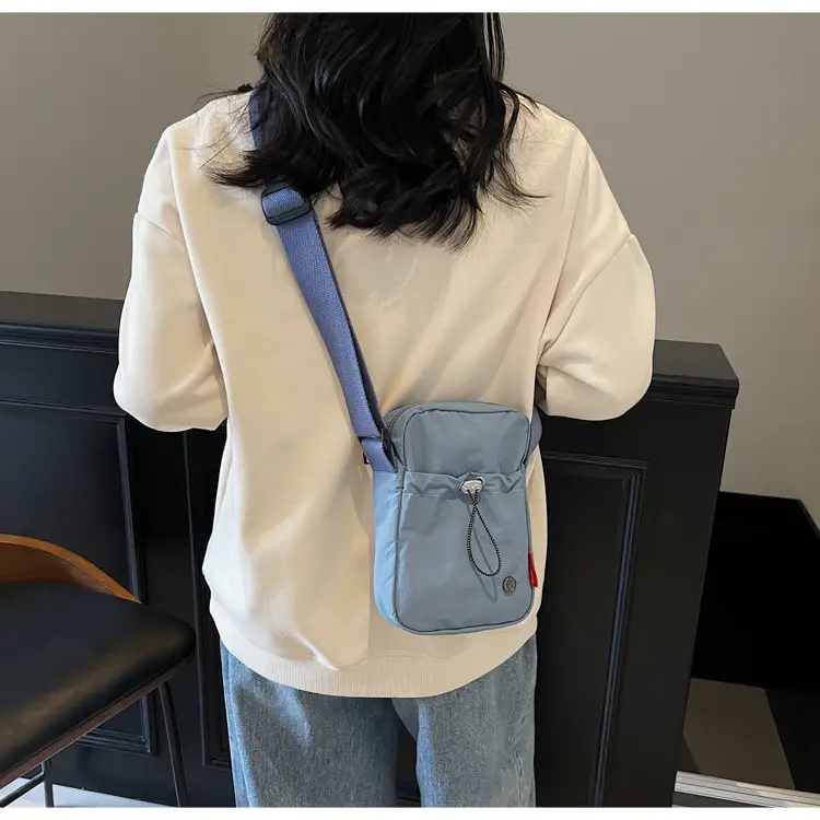 Women's Crossbody Phone Bag Korean Style Lightweight Shoulder Bag — feature 23