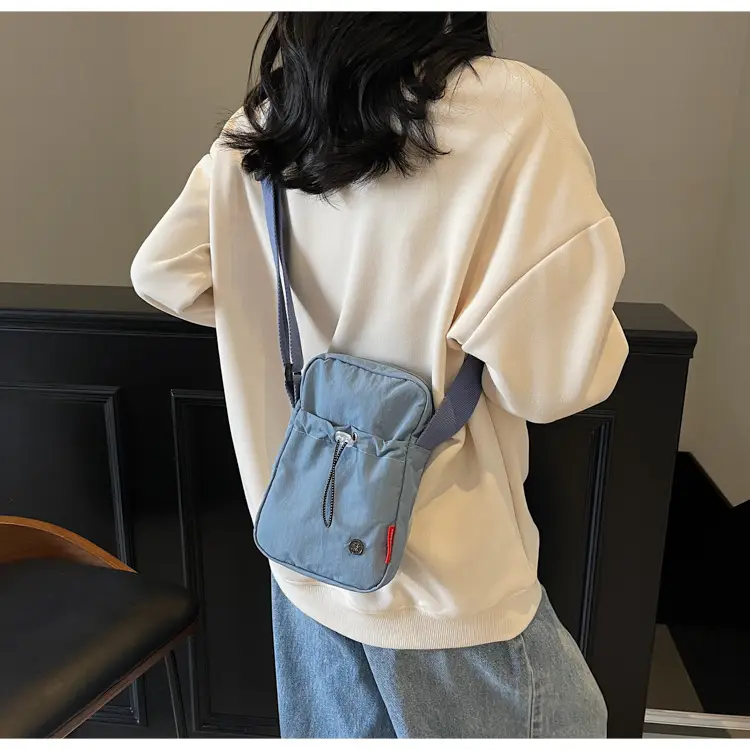 Women's Crossbody Phone Bag Korean Style Lightweight Shoulder Bag — feature 24