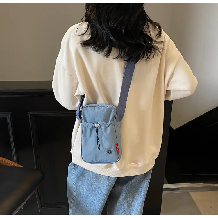 Women's Crossbody Phone Bag Korean Style Lightweight Shoulder Bag — feature 25