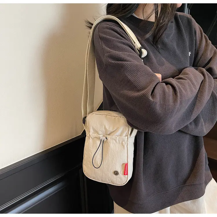 Women's Crossbody Phone Bag Korean Style Lightweight Shoulder Bag — feature 30
