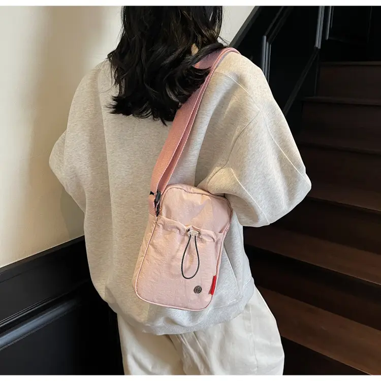 Women's Crossbody Phone Bag Korean Style Lightweight Shoulder Bag — feature 40