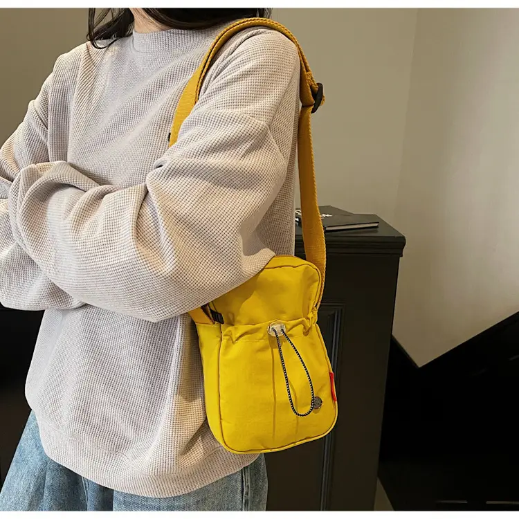Women's Crossbody Phone Bag Korean Style Lightweight Shoulder Bag — feature 45