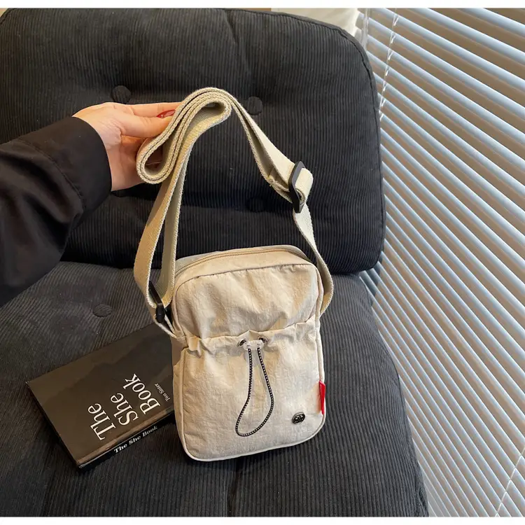 Women's Crossbody Phone Bag Korean Style Lightweight Shoulder Bag — feature 50