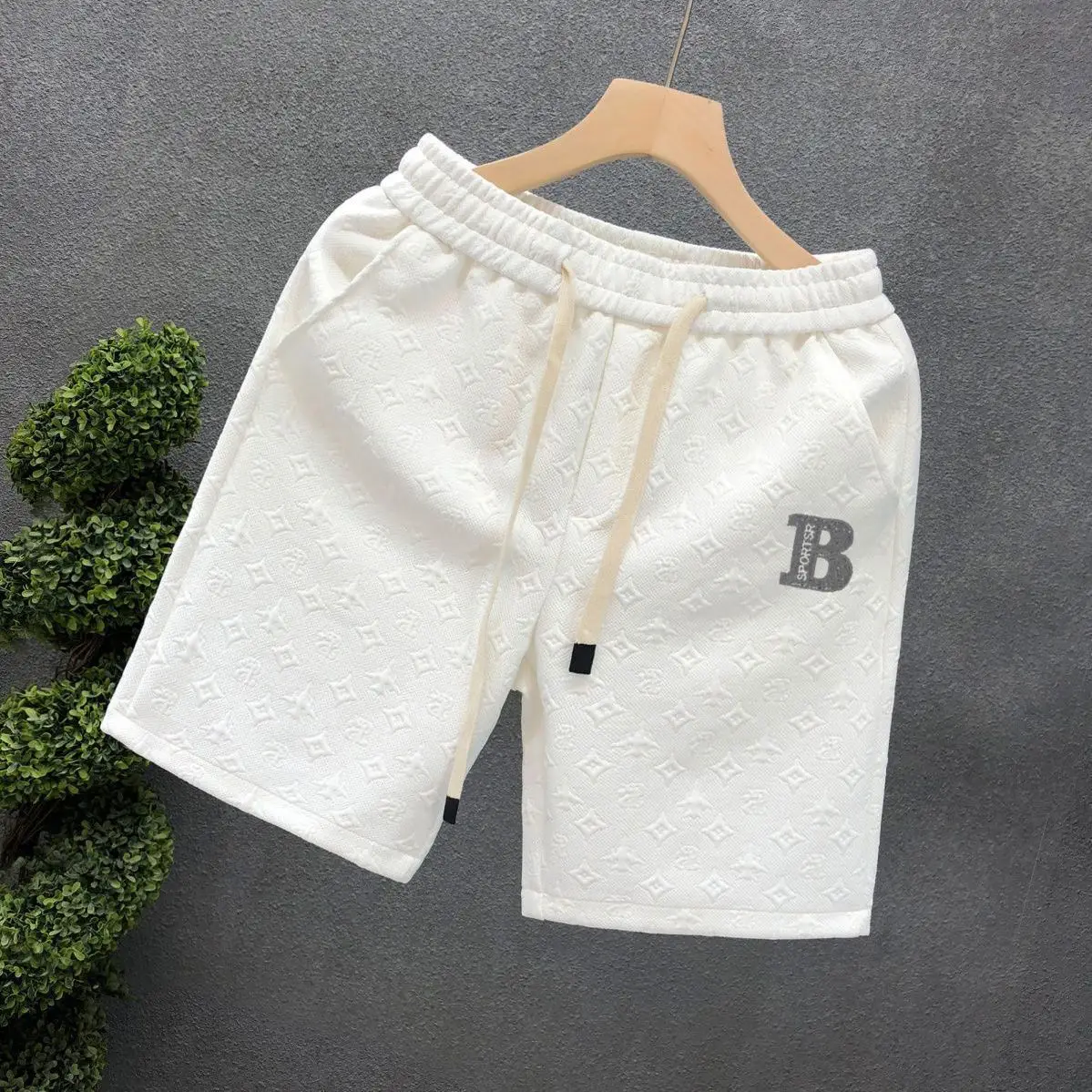 Men White Jacquard Drawstring Shorts - Image 4