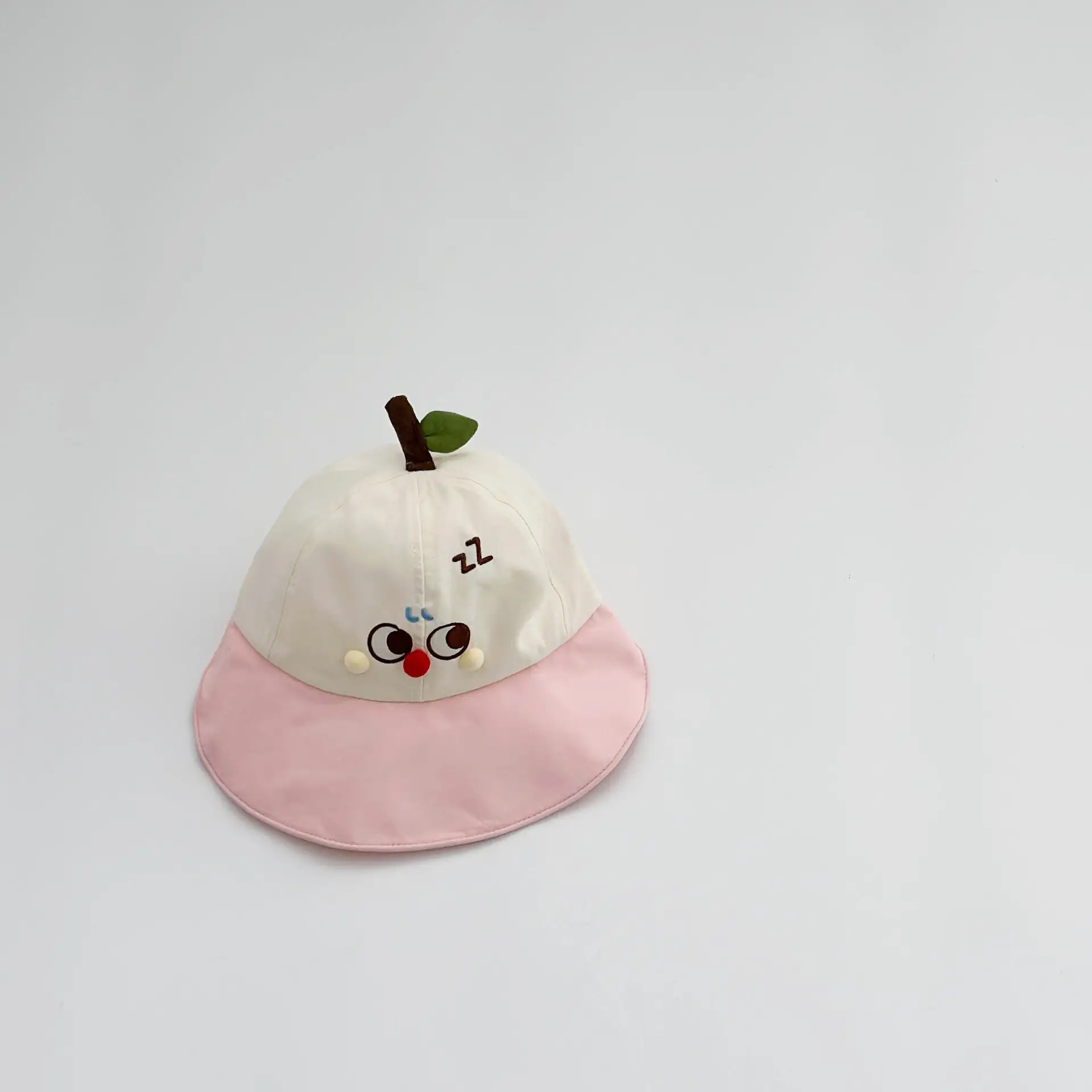 Children's Apple-Themed Cap Red Pink White Big Brim — feature 4