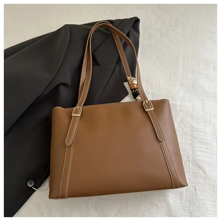 2025 Spring New Pu Solid Color Commuting Large Capacity Shoulder Bag College Student Casual Easiest for Match Popular Women's Tote Bag — feature 18