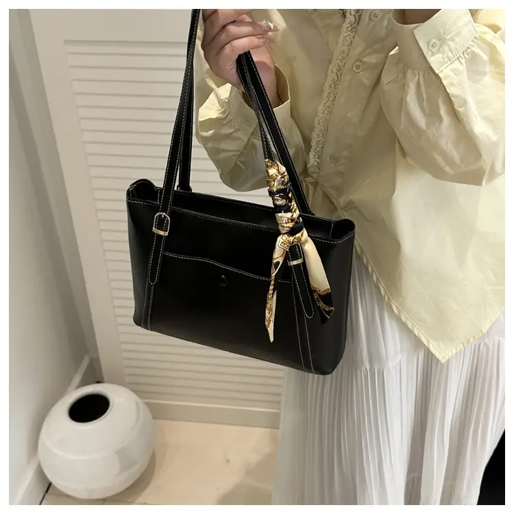 2025 Spring New Pu Solid Color Commuting Large Capacity Shoulder Bag College Student Casual Easiest for Match Popular Women's Tote Bag — feature 45