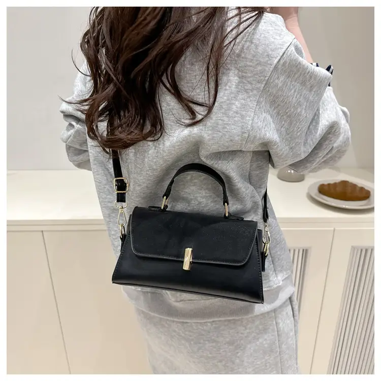 Pink Leather Shoulder Bag for Women 2025 Summer — feature 21