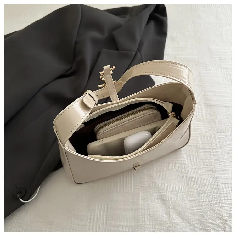 Women's Niche Design Shoulder Bag Cream Korean Style — feature 15