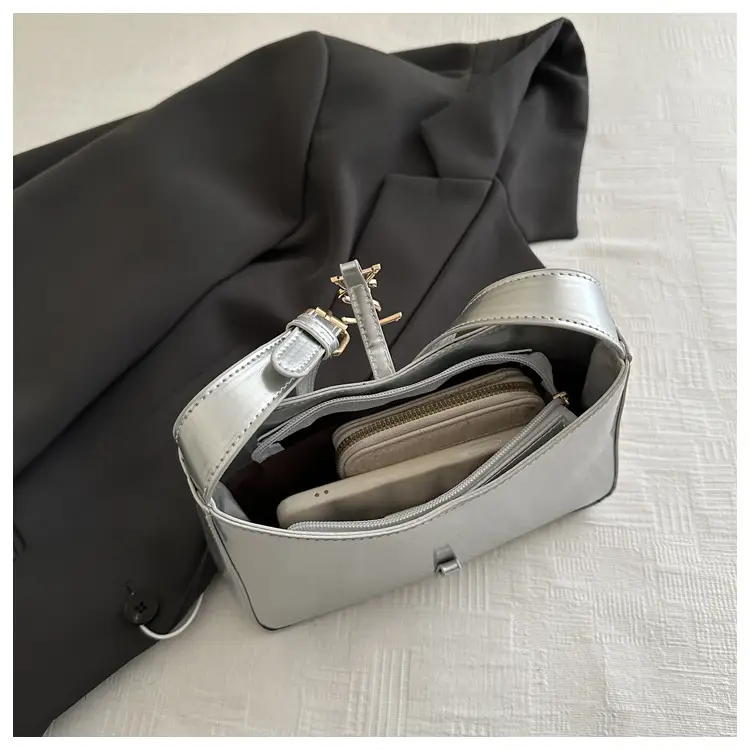 Women's Niche Design Shoulder Bag Cream Korean Style — feature 20