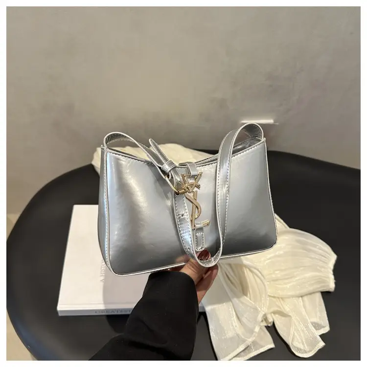 Women's Niche Design Shoulder Bag Cream Korean Style — feature 37