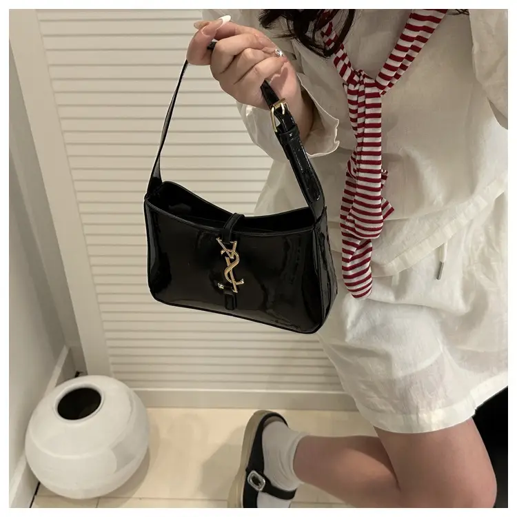 Women's Niche Design Shoulder Bag Cream Korean Style — feature 47