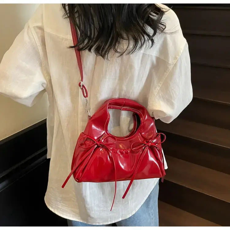 Red Korean Style Satchel Bucket Bag Women 2025 — feature 18