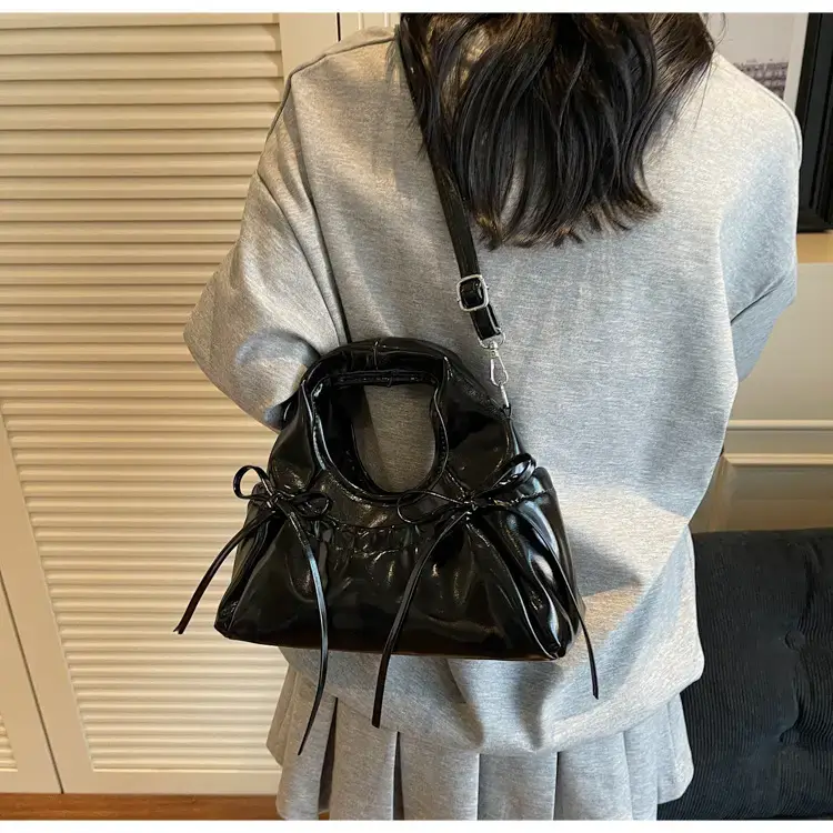 Red Korean Style Satchel Bucket Bag Women 2025 — feature 28