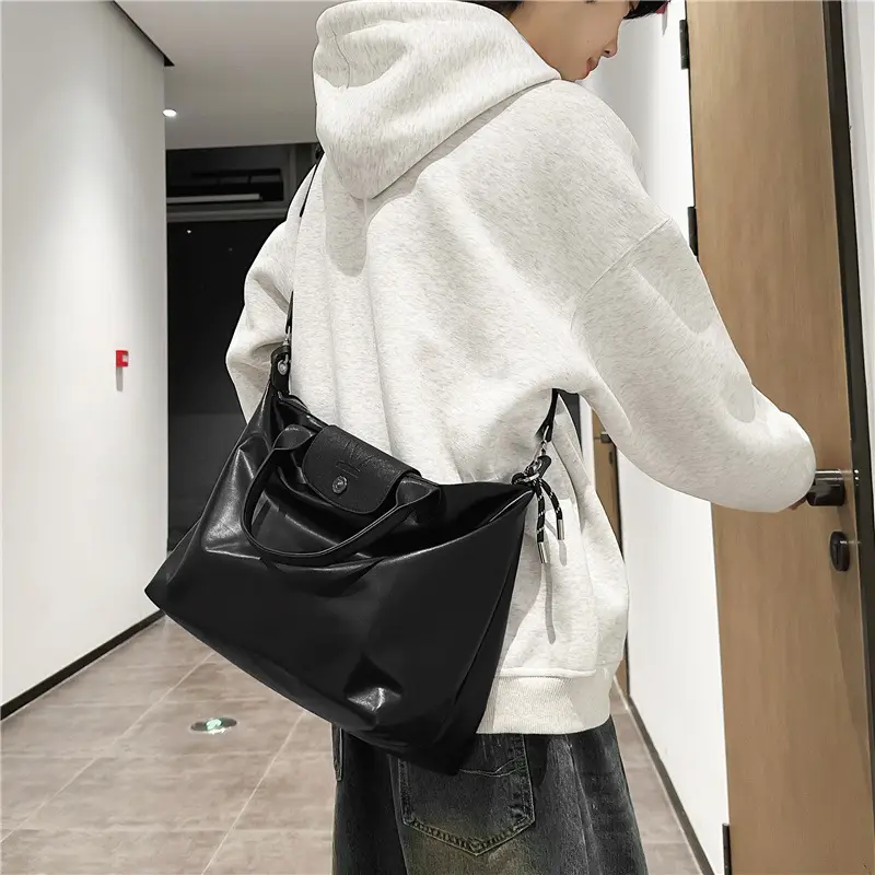 Black PU Leather Shoulder Bag for Men Women - Image 5