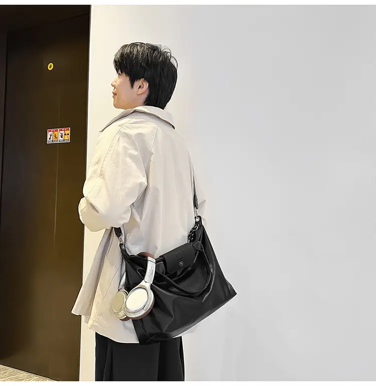 Black PU Leather Shoulder Bag for Men Women — feature 13