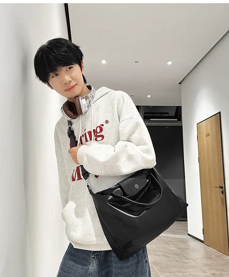Black PU Leather Shoulder Bag for Men Women — feature 2
