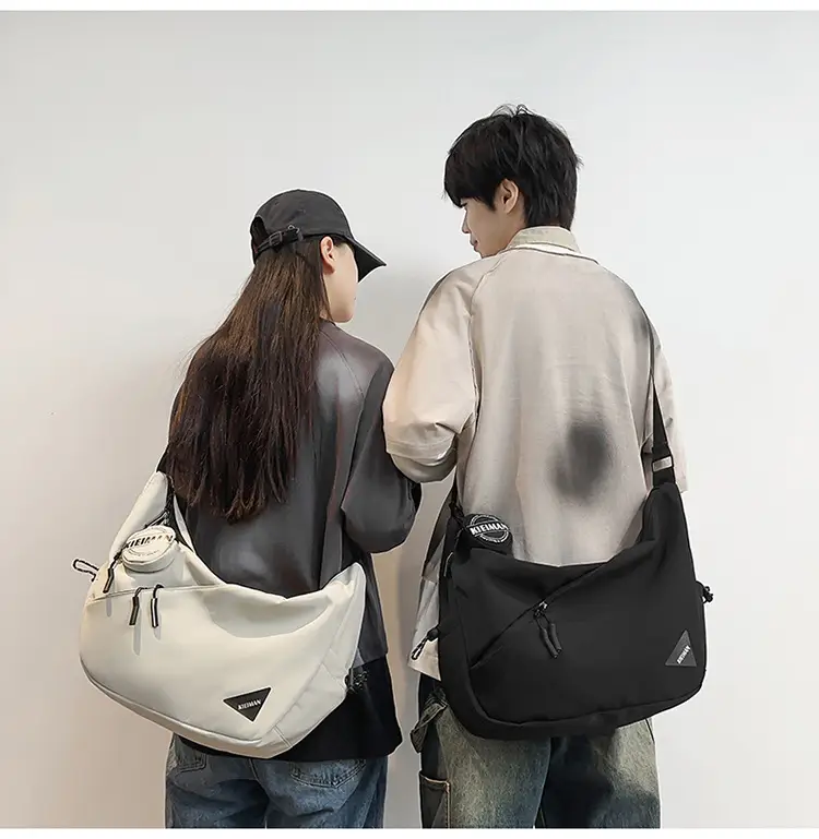 Men's Black Crossbody Shoulder Bag 2026 — feature 10