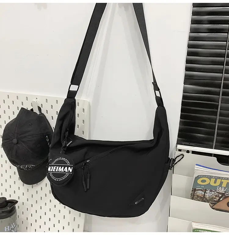 Men's Black Crossbody Shoulder Bag 2026 — feature 19