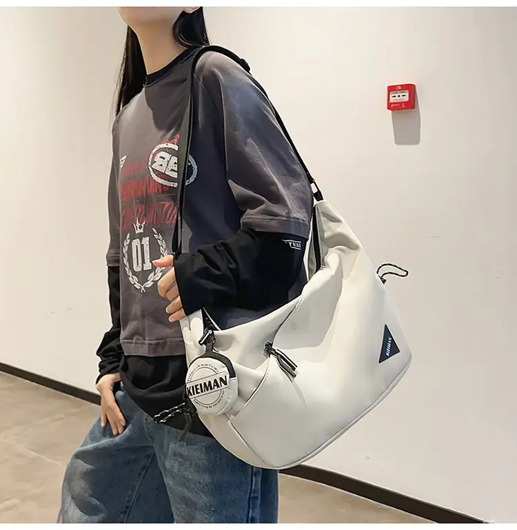 Men's Black Crossbody Shoulder Bag 2026 — feature 30