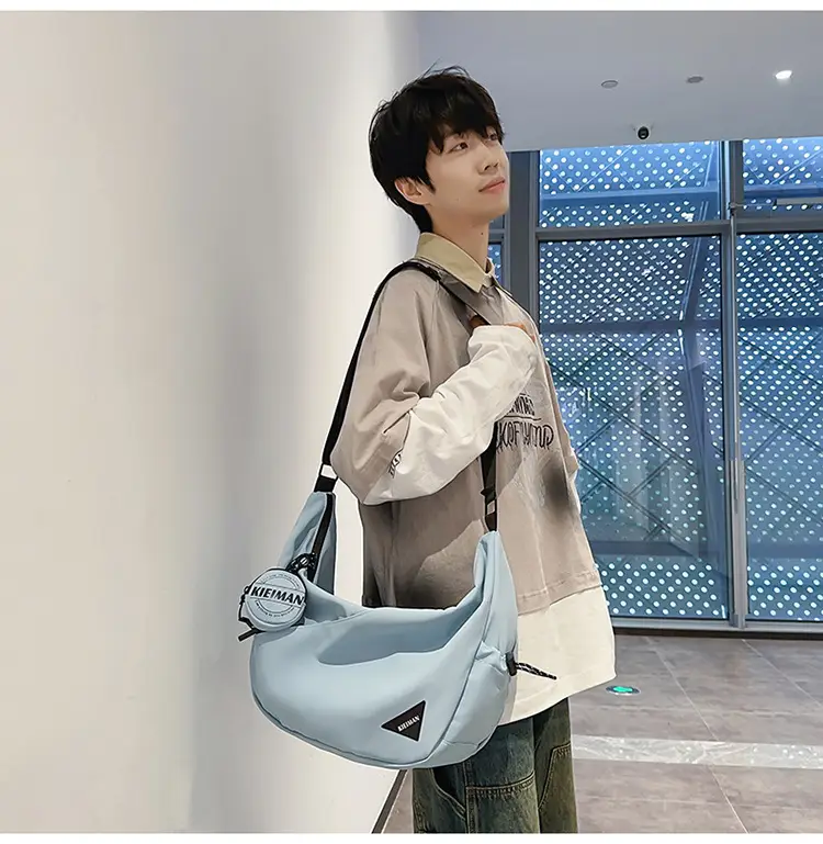 Men's Black Crossbody Shoulder Bag 2026 — feature 32