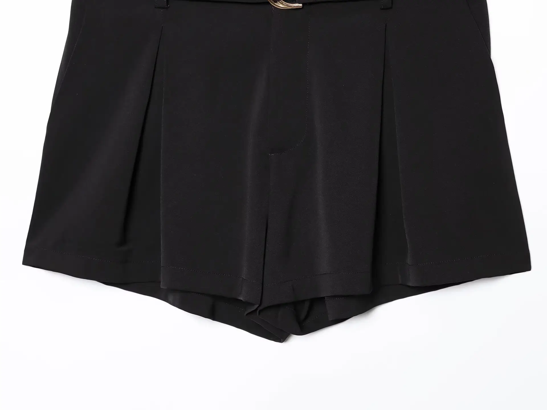 Black Pleated Shorts with Belt for Women — feature 6