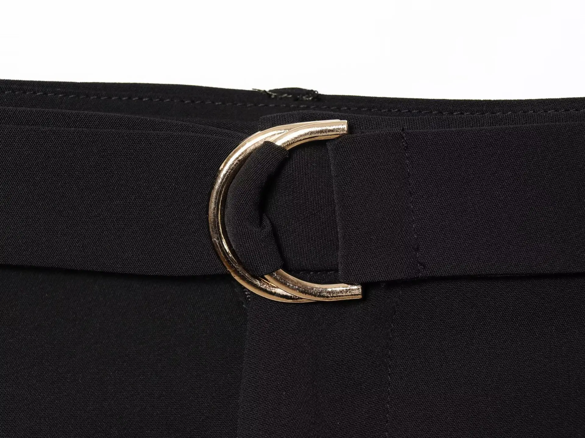 Black Pleated Shorts with Belt for Women — feature 8