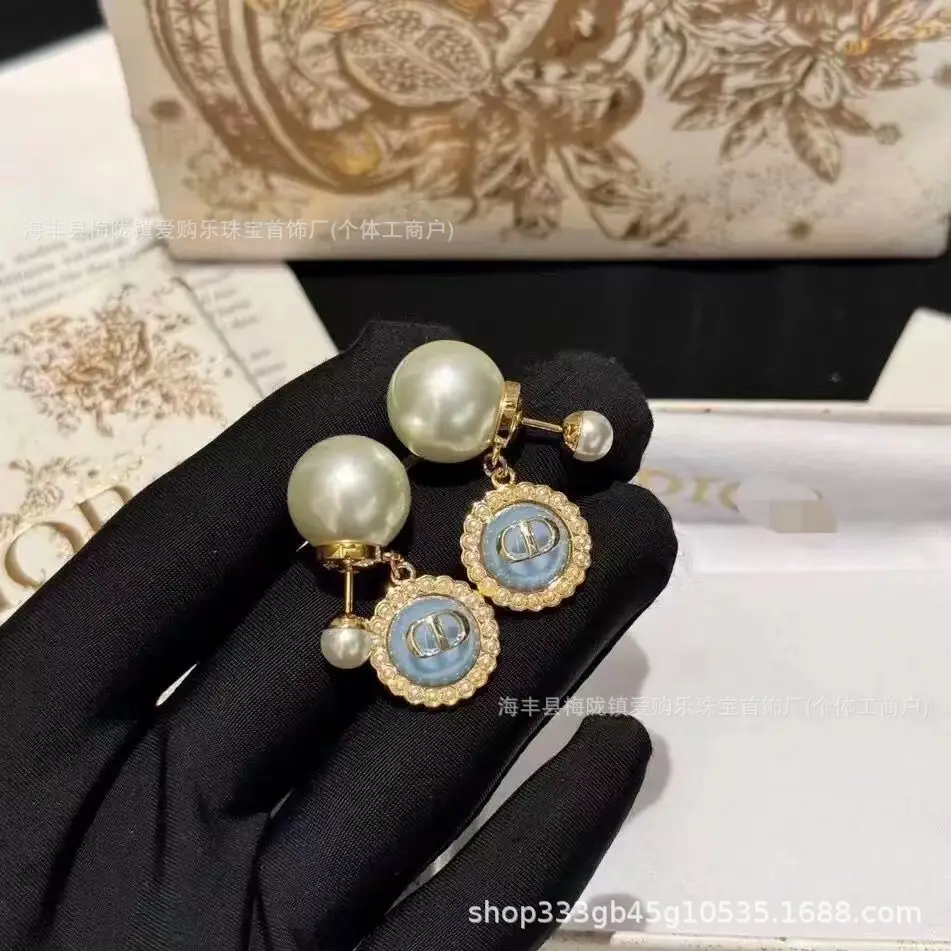 Retro Pearl Rose Gold Stud Earrings for Women