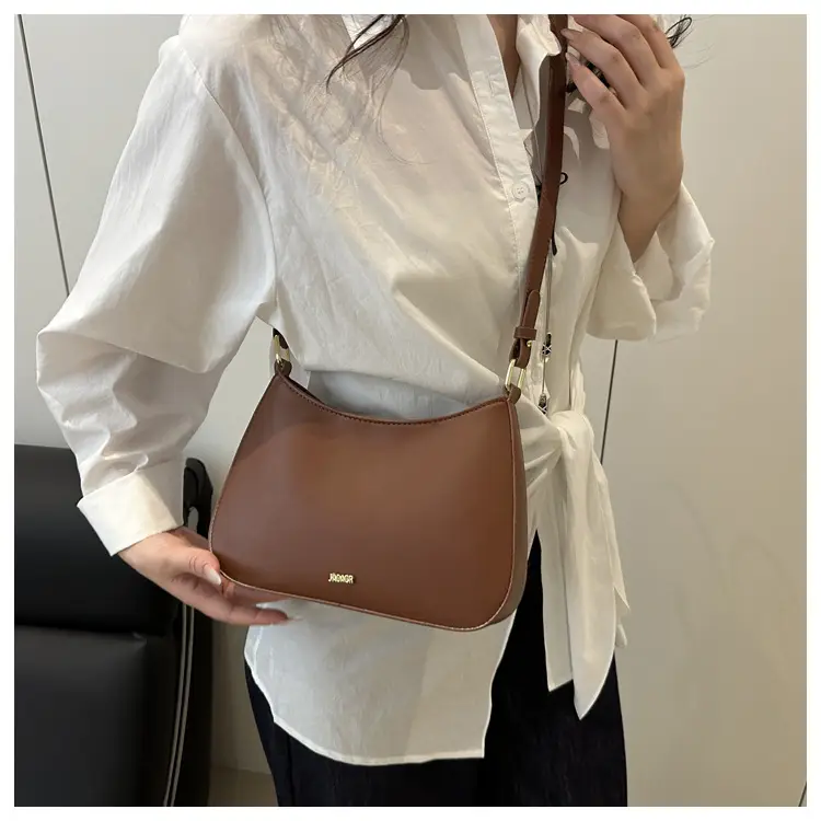 Red French Shoulder Bag for Women 2026 — feature 27