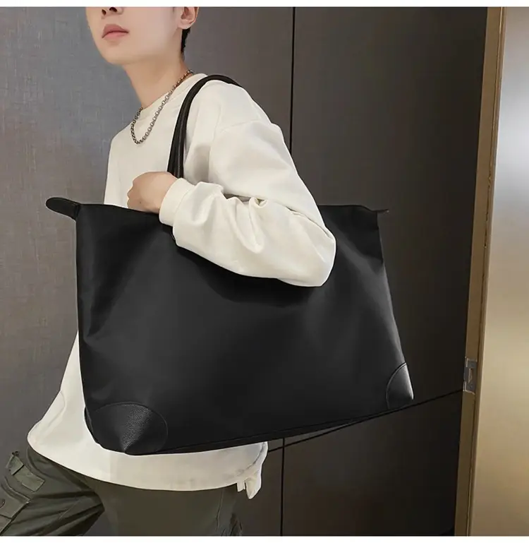 Large Capacity Men's Tote Bag Black 2026 — feature 21
