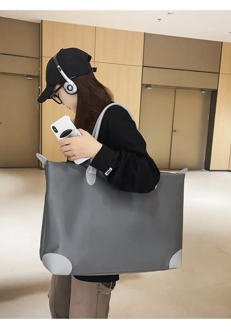 Large Capacity Men's Tote Bag Black 2026 — feature 8
